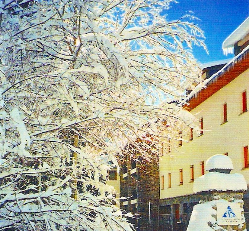 Alberg La Molina Xanascat Exterior photo